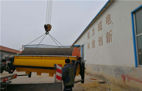 潍坊湿式磁选机厂家，湿式磁选机性能优劣一试便知_工作原理_钒钛铁矿潍坊湿式磁选机厂家，湿式磁选机性能优劣一试便知型号参数及磁场强度 