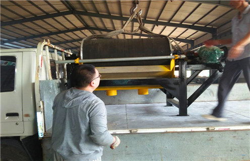 小型磁选机，小型浆料磁选机的使用提高工作效率_辊式小型浆料磁选机的使用提高工作效率_磁块如何排列